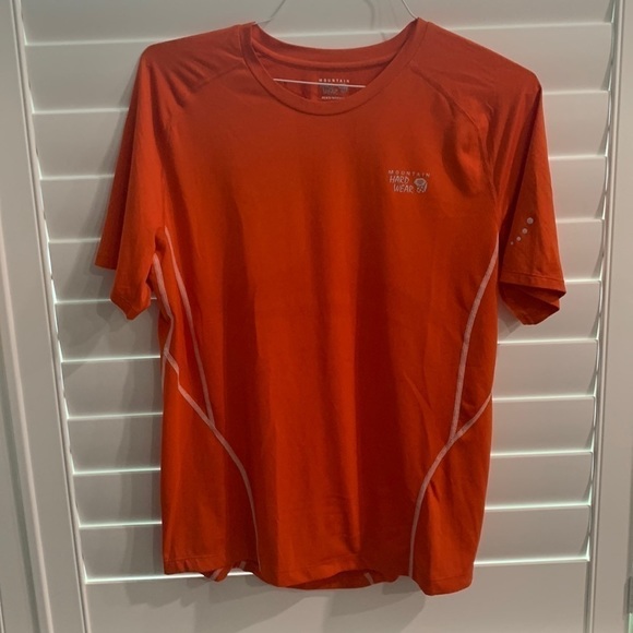 𝅺Mountain Hardware Med. Orange Shirt - Athletic Sports Fabric, S Spot - Picture 1 of 11